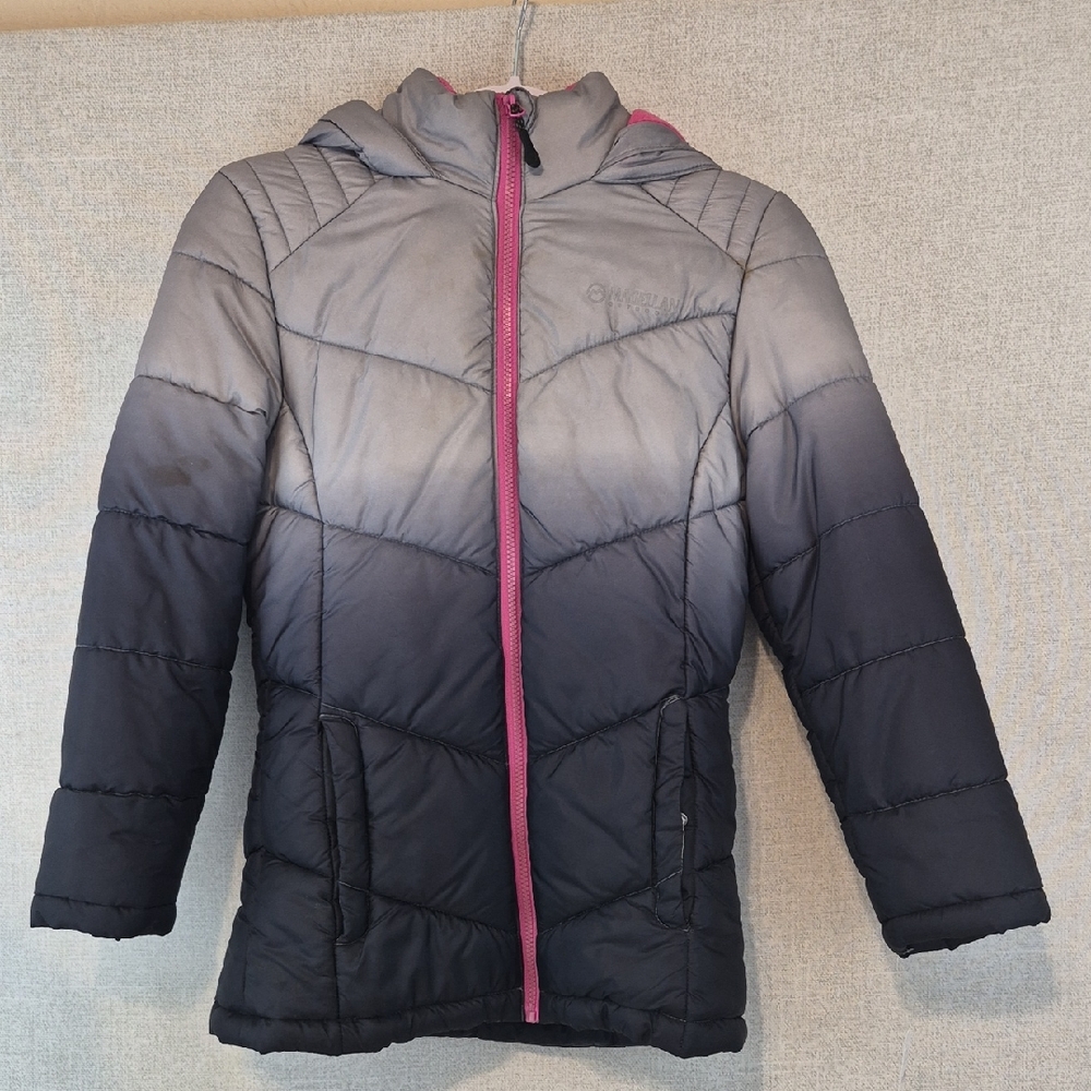 Magellan Outdoors Kids Gradient Puffer Jacket - Black and Gray
